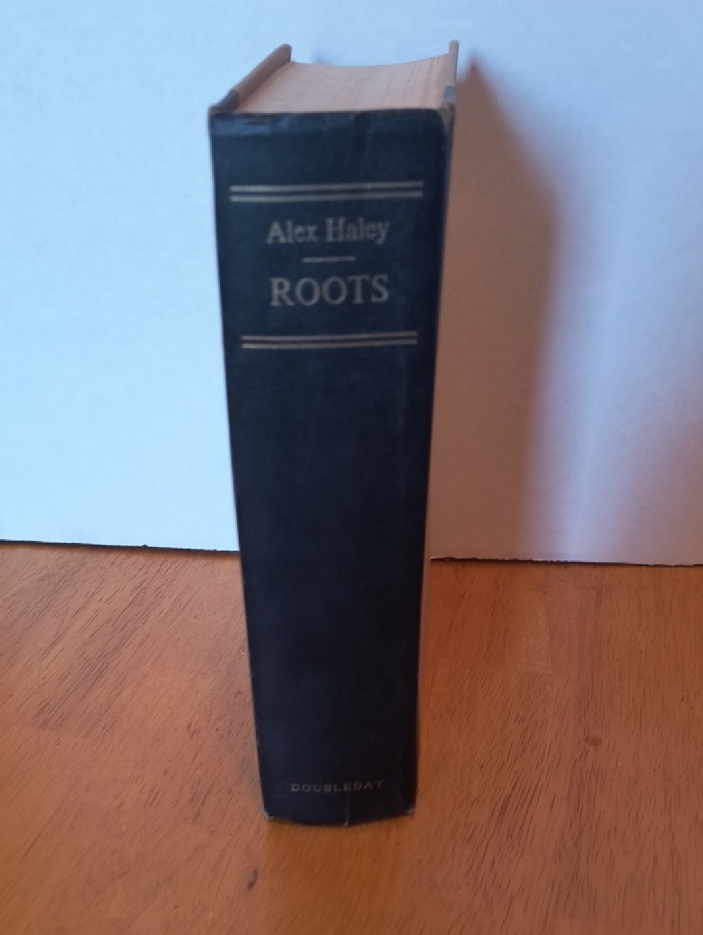Alex Haley "Roots" Hardcover Book - Black Cover B4